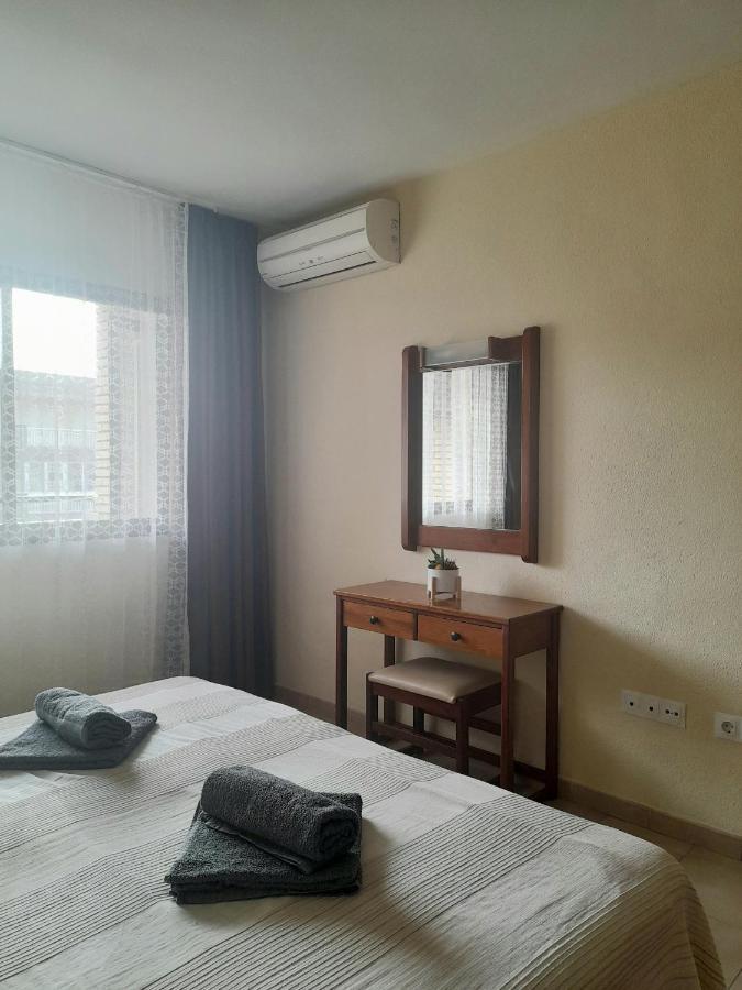 Nice Apartment In Hotel Ronda 4 First Beach Line Фуенхірола Екстер'єр фото